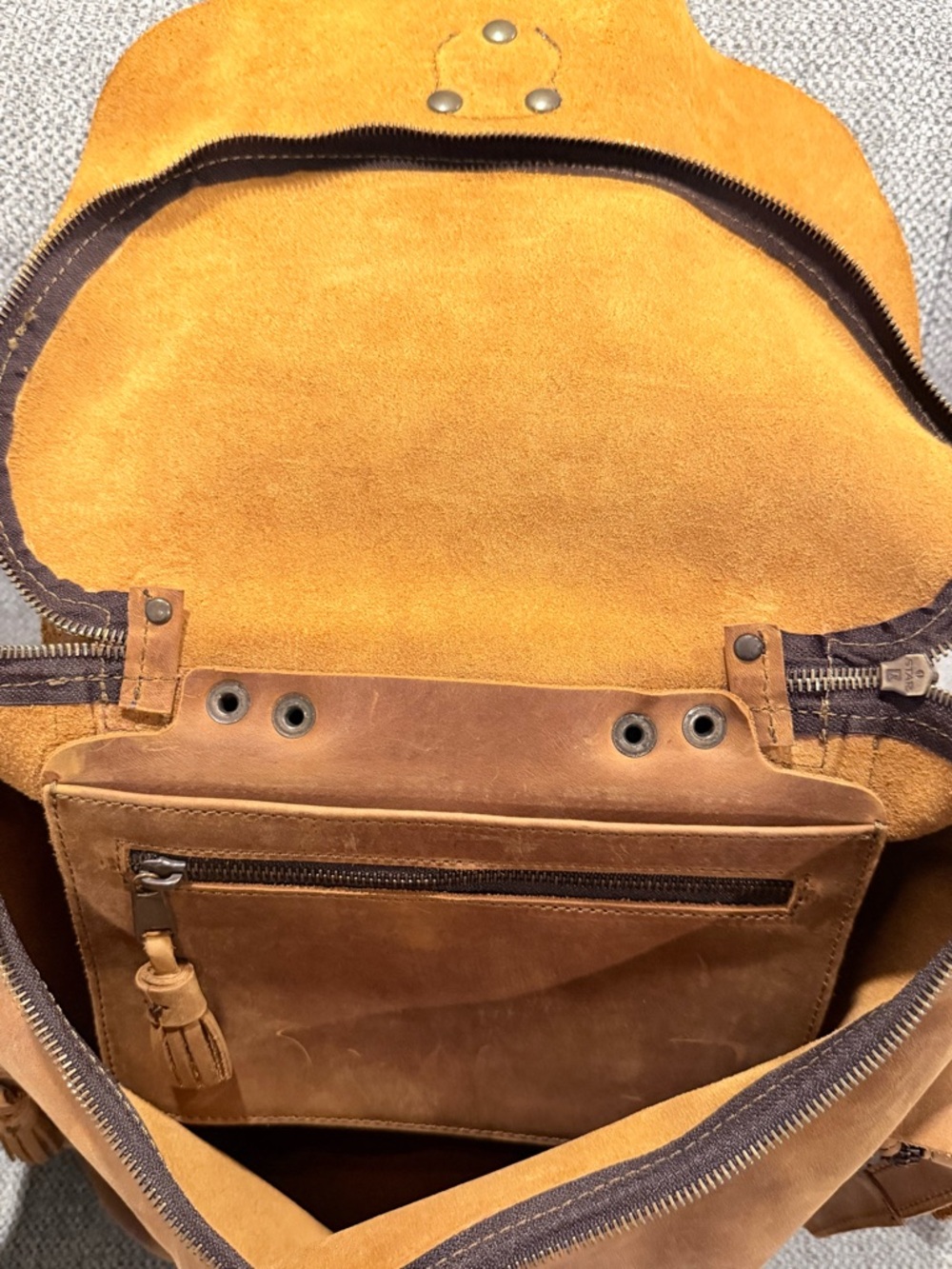 Saddleback Leather Co Wanderers Backpack in Tobacco - Picture 5 of 14